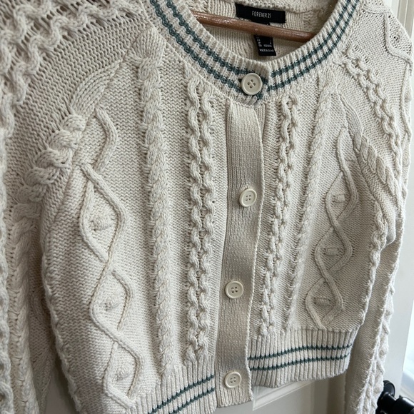 EUC Forever  21 White and Teal Trim Cable Knit Cardigan, size S, cropped. Roomy - Picture 2 of 8